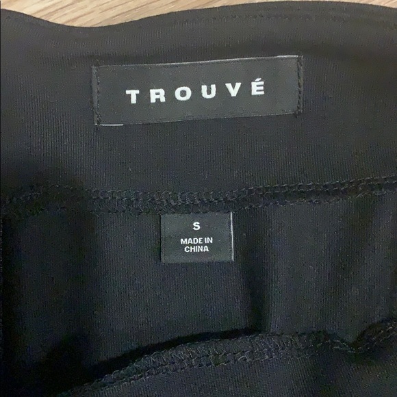 Black miniskirt - Picture 5 of 9